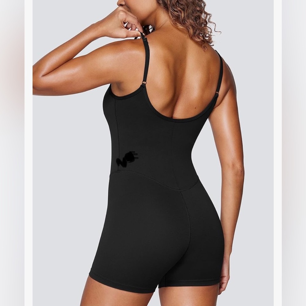 Woman’s Black Seamless Yoga Bodysuit size XL
